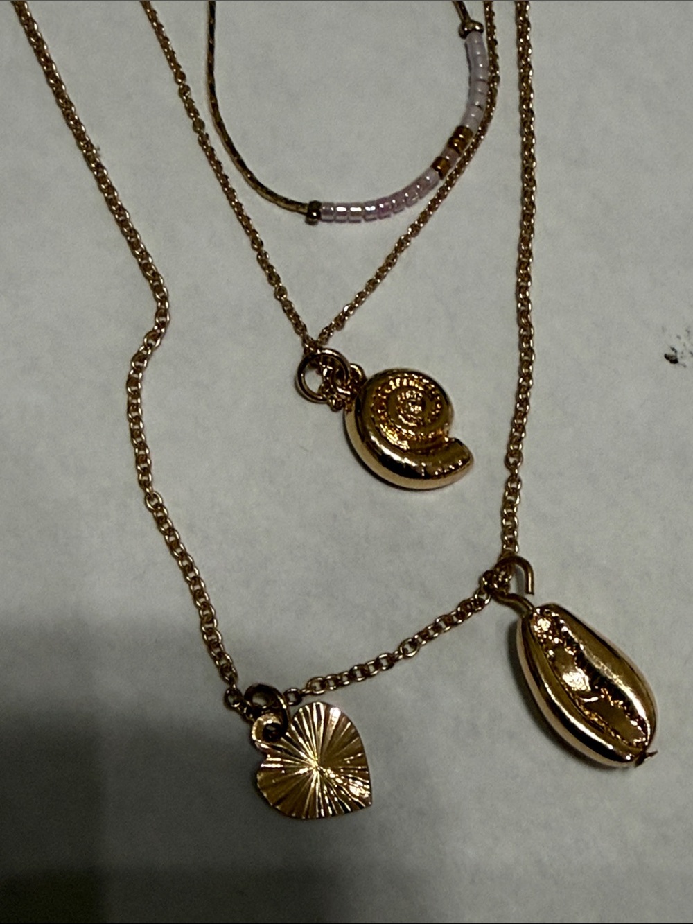 Gold Plated Layered Seashells and Heart Pendant Necklace Set from Anthropologie🔥 - Picture 10 of 16